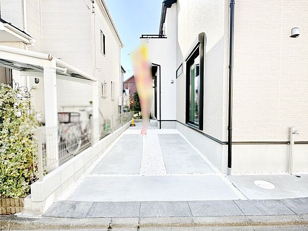 【駐車場】目の前が駐車場だと雨の日も大量にお買い物をした時も便利ですね