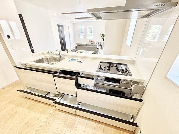 【その他設備(スライド収納)】使いやすさを優先したスライド式収納タイプ！