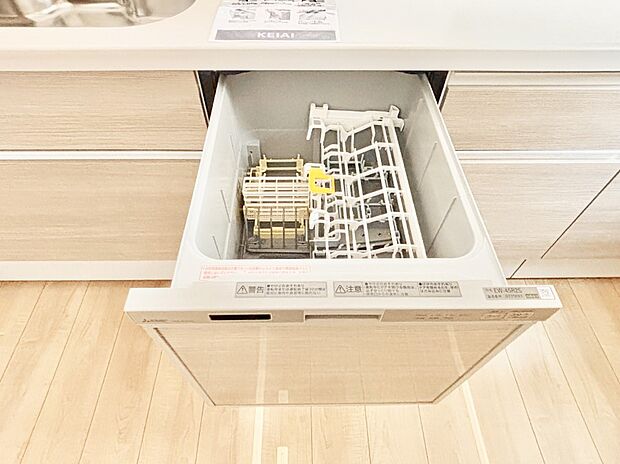 【食洗機】面倒なお片づけは食洗機にお任せ！家事の負担が減って、時間にも気持ちにもゆとりができます。