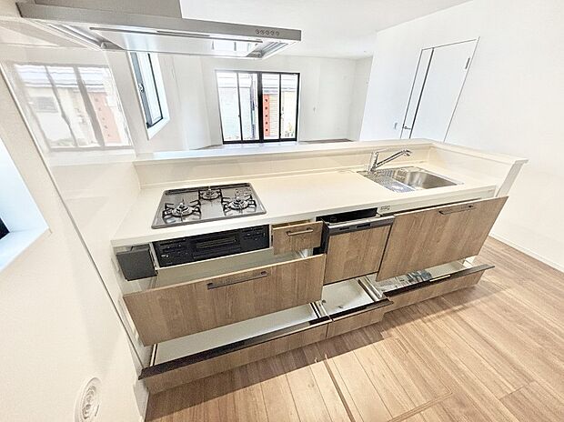 【その他設備(スライド収納)】使いやすさを優先したスライド式収納タイプ！