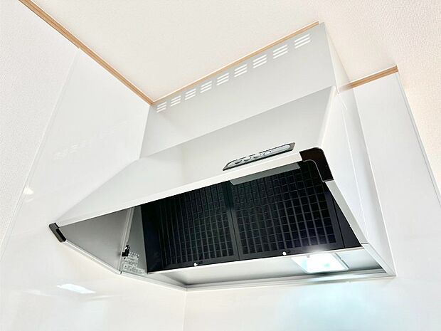 【その他設備(レンジフード)】基本的なお手入れはフィルターのみ！お手入れのしやすさも魅力です。