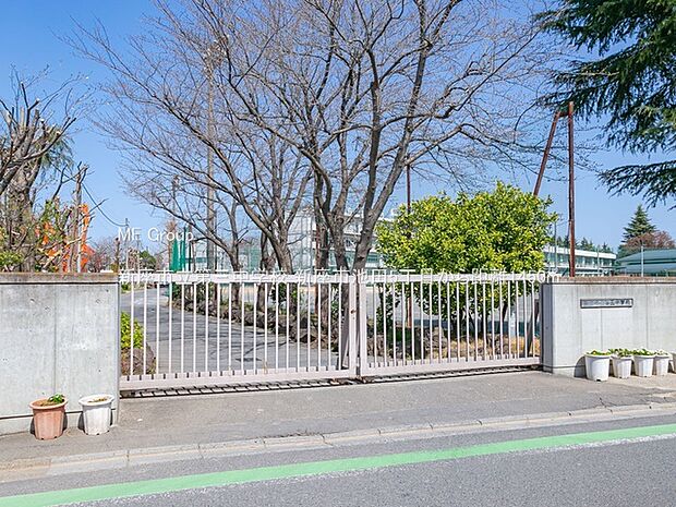 新座市立第三中学校(約1,450m)