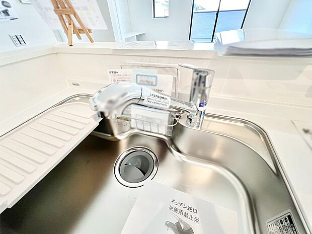 【浄水器】いつでも清潔なおいしいお水を。一つの水栓で水道水と浄水を使い分け。