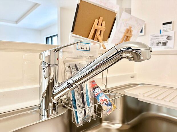 【浄水器】いつでも清潔なおいしいお水を。一つの水栓で水道水と浄水を使い分け。