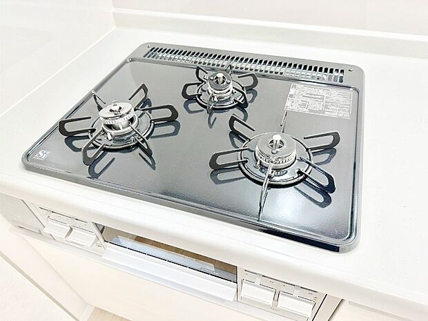 【その他設備(Ｓｉセンサーコンロ)】ガスコンロはＳｉセンサー搭載。火力調節や焦げ付き・消し忘れも防いでくれます。