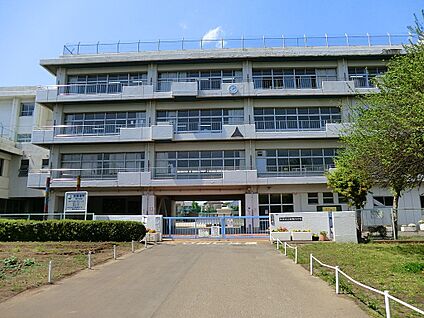 新座市立新堀小学校 500m