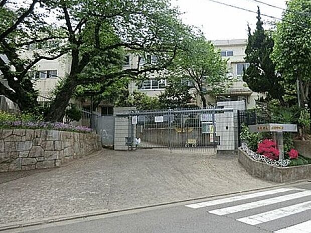 川崎市立生田中学校（約1,300m）