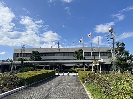 粕屋町役場 759ｍ(徒歩10分)