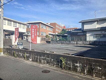 【前面道路含む現地写真】