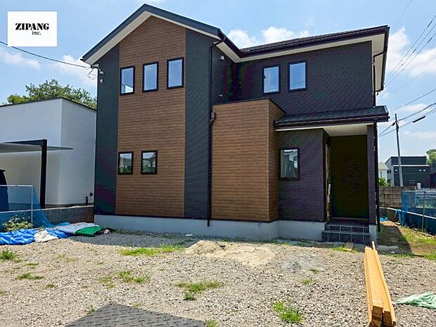 【現地外観写真】現地完成済みですので即日見学可能です♪周辺物件とともにご紹介させていただきますのでお気軽にお問い合わせください!