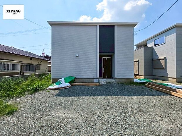 【現地外観写真】現地完成済みですので即日見学可能です♪周辺物件とともにご紹介させていただきますのでお気軽にお問い合わせください！ 