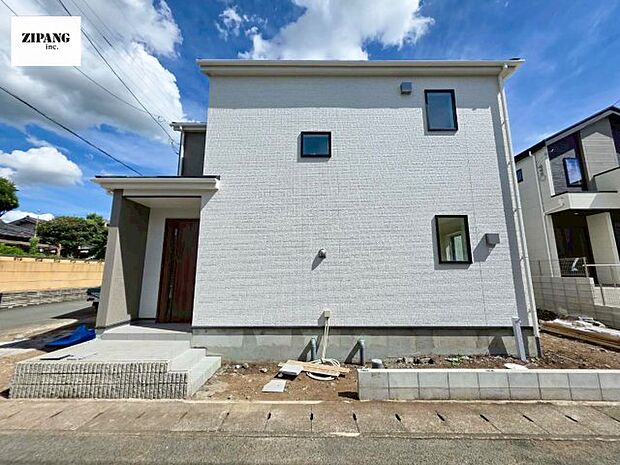 【現地外観写真】現地完成済みですので即日見学可能です♪周辺物件とともにご紹介させていただきますのでお気軽にお問い合わせください!