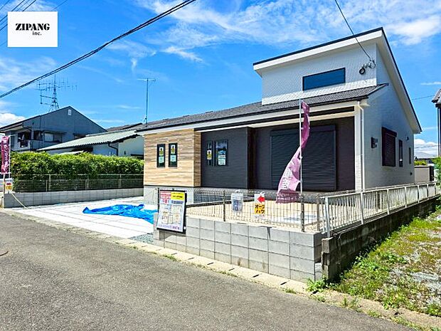 【現地外観写真】現地完成済みですので即日見学可能です♪周辺物件とともにご紹介させていただきますのでお気軽にお問い合わせください！ 