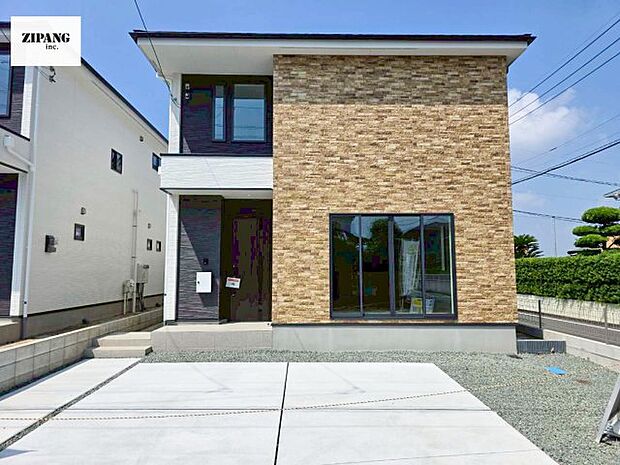 【即日見学可能】現地完成済みですので即日見学可能です♪周辺物件とともにご紹介させていただきますのでお気軽にお問い合わせください♪（2025年8月撮影） 