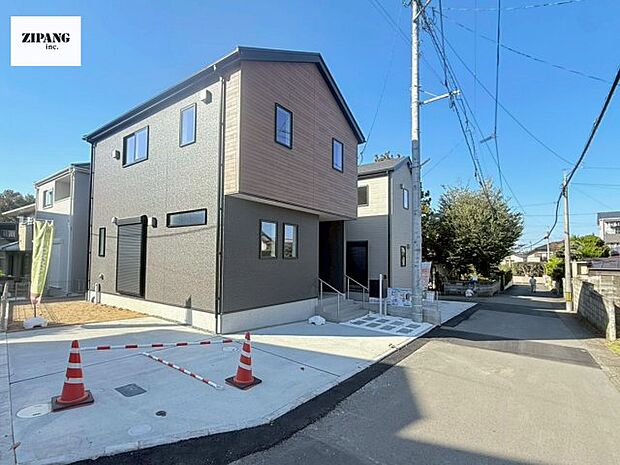 【現地外観写真】現地完成済みですので即日見学可能です♪周辺物件とともにご紹介させていただきますのでお気軽にお問い合わせください！ 