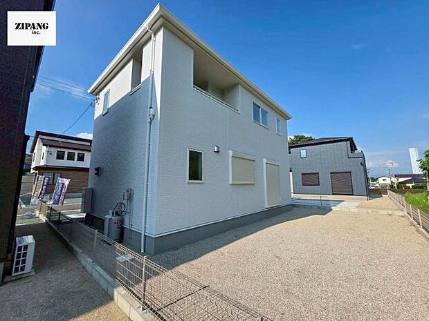 【現地外観写真】現地完成済みですので即日見学可能です♪周辺物件とともにご紹介させていただきますのでお気軽にお問い合わせください！ 