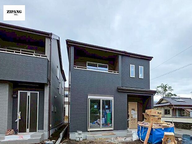 【【現地外観写真】現地完成済みですので即日見学可能です♪周辺物件とともにご紹介させていただきますのでお気軽にお問い合わせください！ 