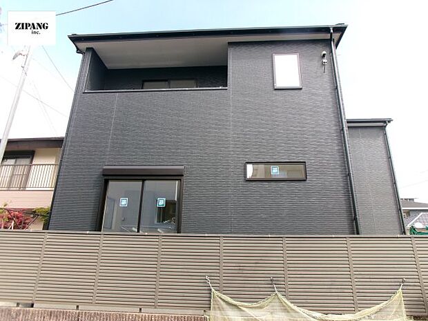 【現地外観写真】ただいま建築中です。周辺物件とともにご紹介させていただきますのでお気軽にお問い合わせください。（2026年4月撮影） 