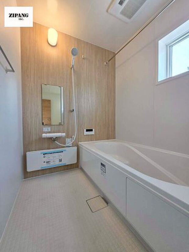 【風呂】【浴室】1坪タイプのお風呂。浴室暖房換気乾燥機付きで、雨の日の洗濯や冬の入浴を快適に過ごせます。