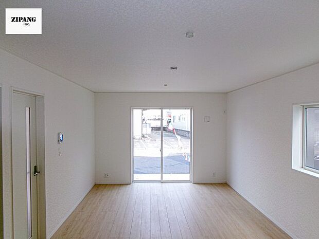 【居間・リビング】【リビング】キッチンと一体になったリビングはひろびろとしたくつろぎ空間を実現しています。