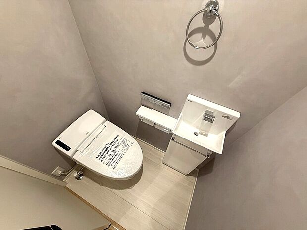 【◆トイレ】同仕様施工例写真になります。完成前になりますのでショールームにて実際の品質をご覧いただいながら丁寧にプレゼンテーションさせていただきます。より具体的なイメージを掴んでいただける様、サポートいたします。