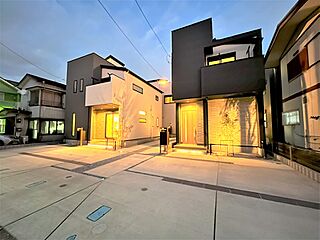 【大幅金額調整】〈ルシェール川口市芝II〉～屋上バルコニー×駐車場2台×天井高2.6m～ 外観