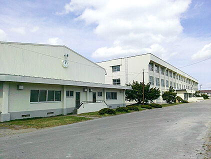 北見市立南小学校 550m