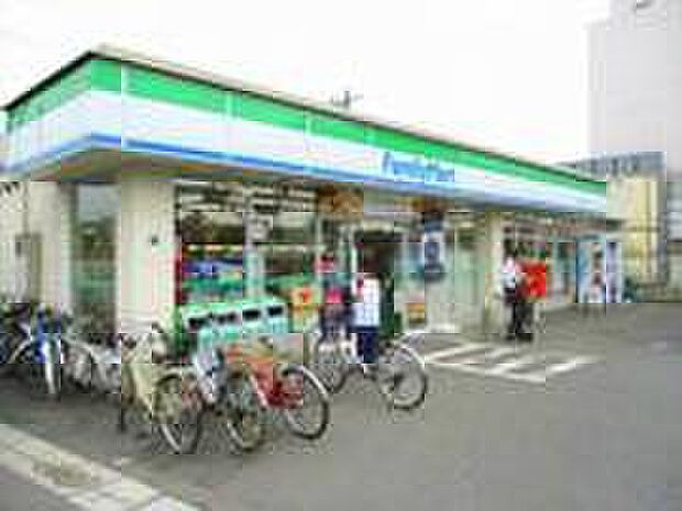 ファミリーマート　小金井東八通り店