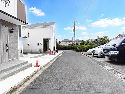 前面道路含む現地写真
