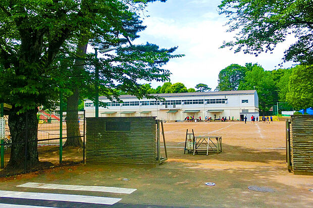 調布市立神代中学校 (約1,216m)