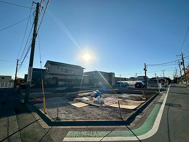 【現地外観】緑豊かで閑静な住宅街は子育てにはピッタリです。