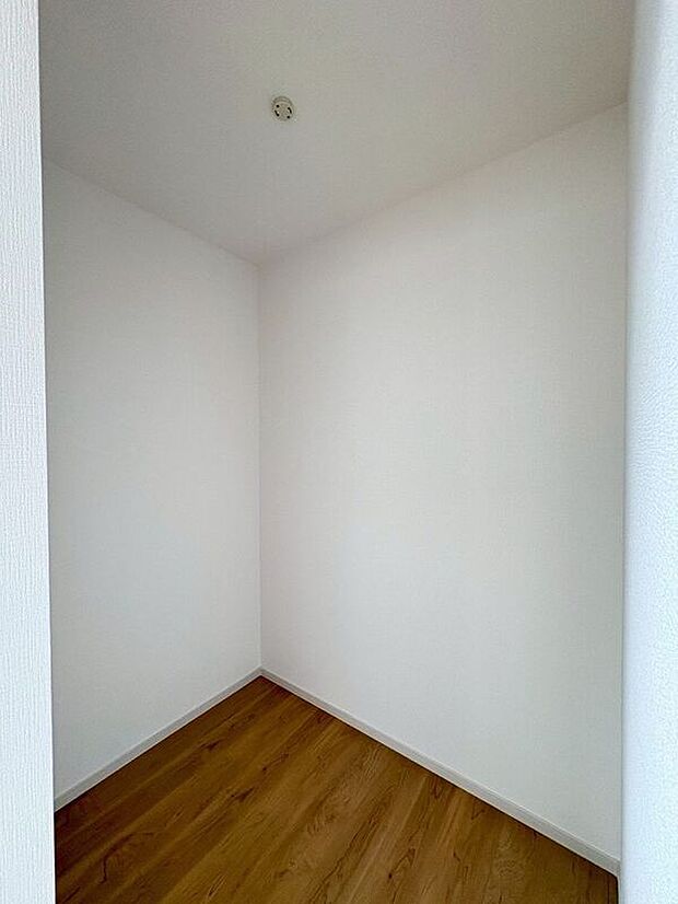 【収納】〈3号棟〉☆ウォークインクローゼット☆