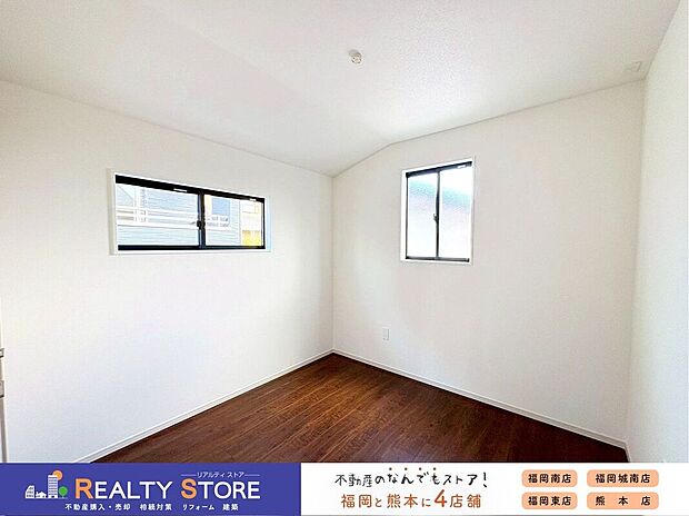 【室内】〈3号棟〉☆洋室☆腰高の窓で学習机やベッドの配置がしやすい洋室♪子供部屋におすすめです♪