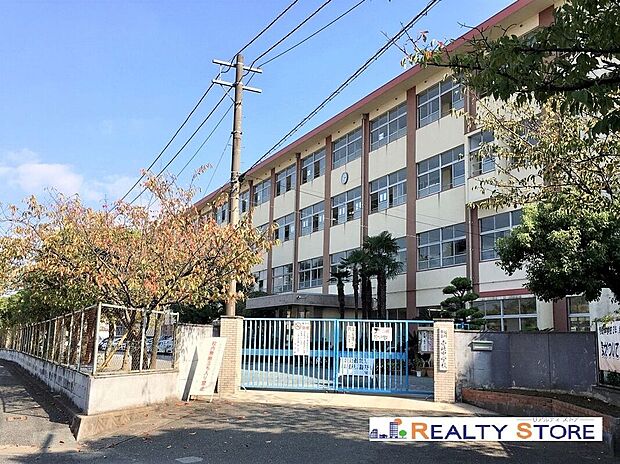 福岡市立壱岐中学校（約1,100m）