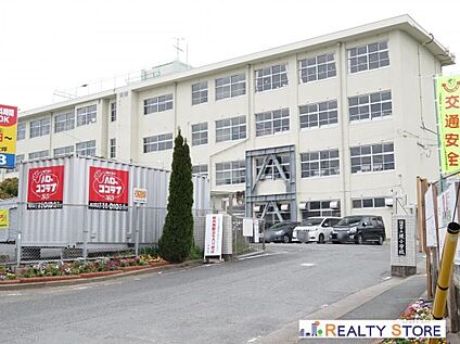 福岡市立堤小学校 160m