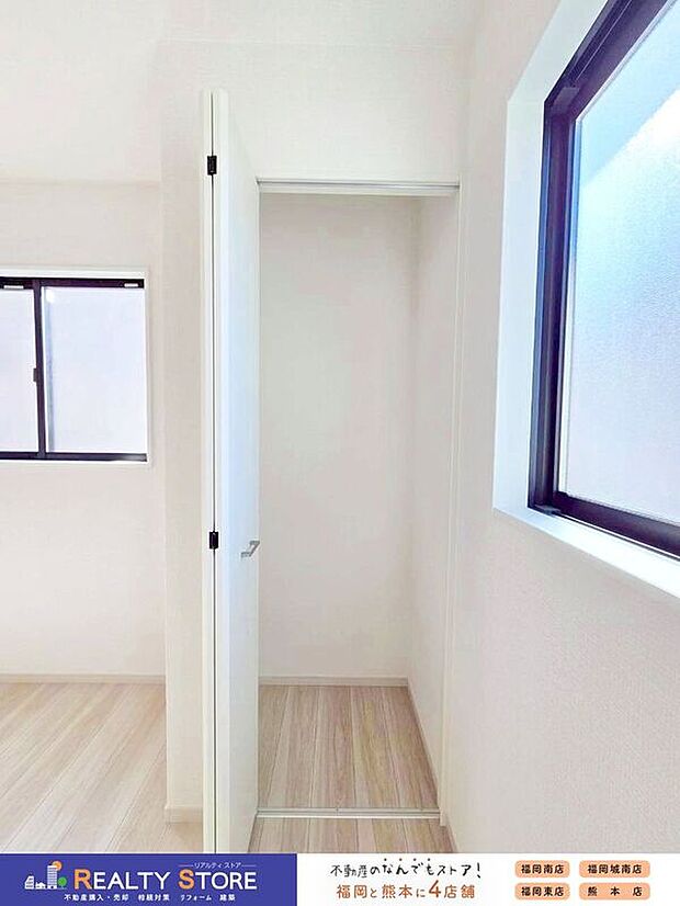 【収納】☆2号棟☆【クローゼット】全居室に収納完備、居室の全空間を有効活用出来ますね♪