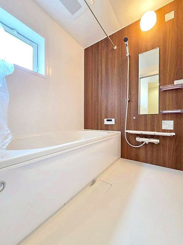 【バス】☆2号棟☆【ユニットバス】浴室乾燥暖房機付き♪追炊き機能があるので遅く帰ってきた家族も温かなお風呂タイム♪