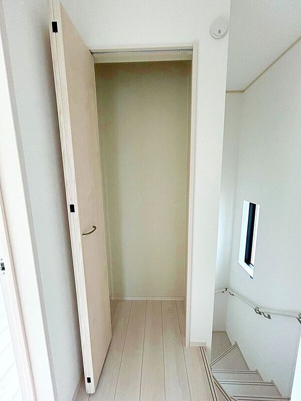 【収納】〈1号棟〉☆収納スペース☆大物も収納できるので便利♪お部屋をスッキリ広く快適にお使いいただけます♪