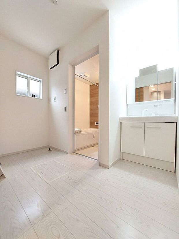 【同仕様画像 (その他内観)】【同仕様画像】