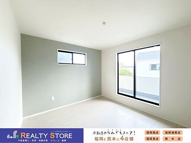 【室内】☆1号棟☆【洋室】バルコニーに面した明るいお部屋♪W.I.Cを備えており主寝室におススメ♪