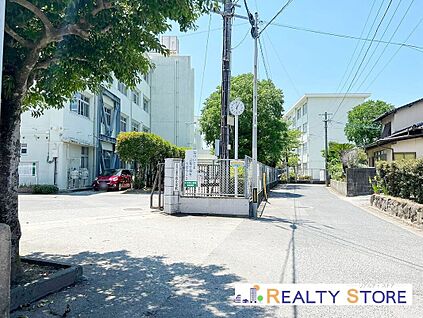 福岡市立多々良小学校 10m