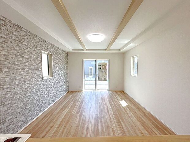 ☆リビング☆対面式のキッチンから一目で全体を見渡すことができます♪