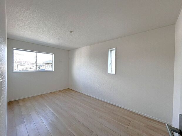 ☆7.5帖洋室☆大きなベッドを置いても広々としたお部屋♪主寝室におすすめです♪