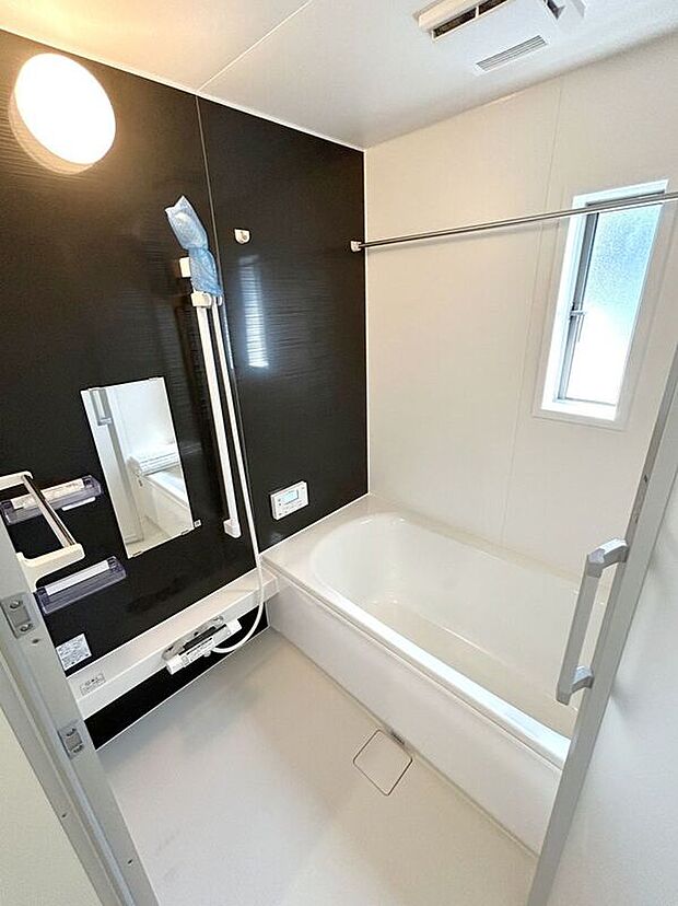 【バス】☆浴室☆一坪バスでゆったり快適にご入浴。一日の疲れを癒せます♪