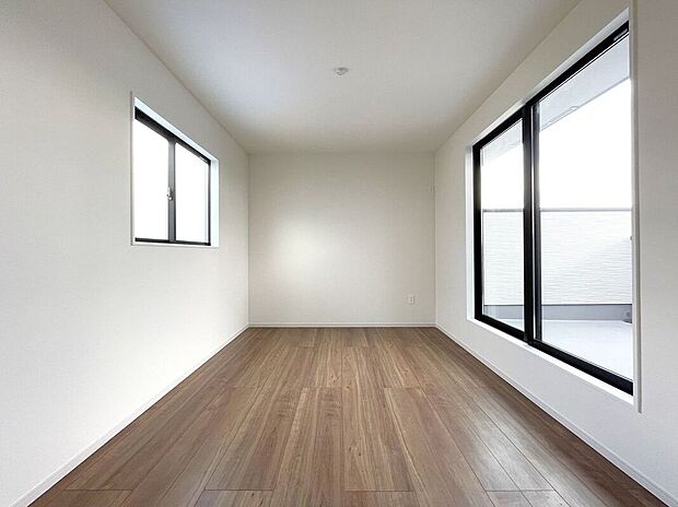 【寝室】☆8.1帖洋室☆大容量WIC完備♪主寝室におすすめです♪