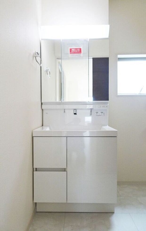 【同仕様画像　（その他内観）】同仕様