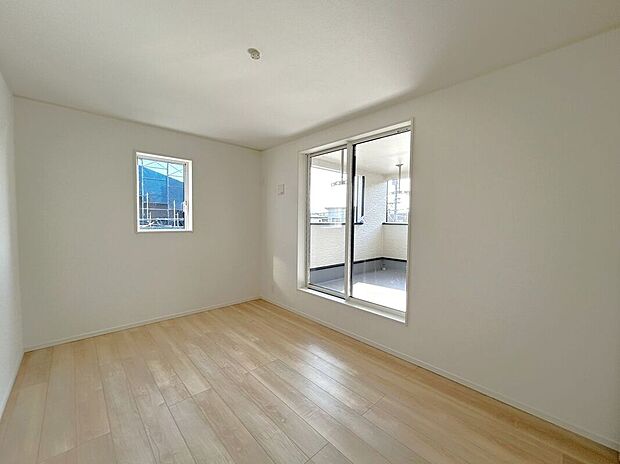 【寝室】☆7帖洋室☆大きなベッドを置いても広々としたお部屋♪主寝室におすすめです♪