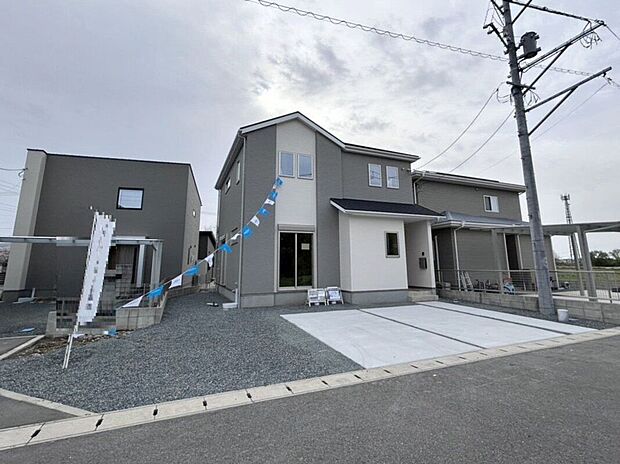 【駐車場】☆駐車スペース☆並列駐車3台可能☆