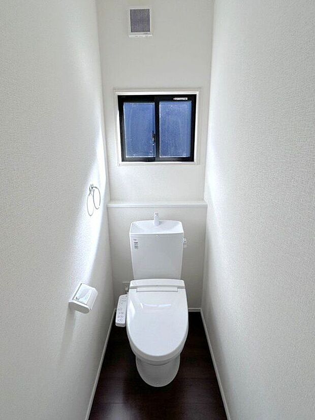 【トイレ】☆トイレ☆明るく清潔感のあるトイレ空間♪来客時にも安心です♪