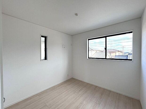 【室内】☆5.0帖洋室☆シンプルで使いやすいお部屋♪テレワークや趣味スペースにもおすすめ♪